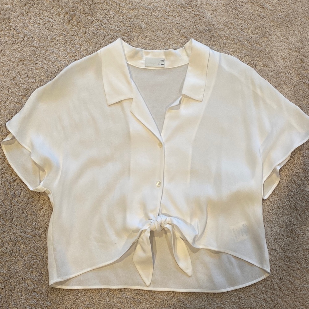 Aritzia white collared crop with tie